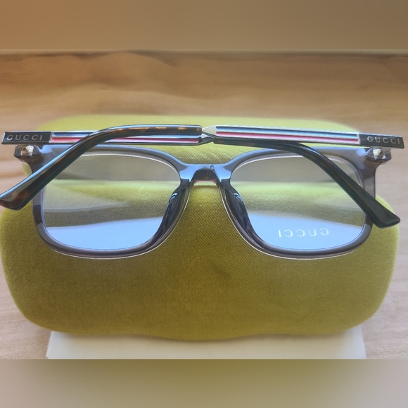 NEW & AUTHENTIC GUCCI EYEGLASSES MODEL-GG0831OA COLOR 003 SIZE 52-18-145 - Picture 4 of 4